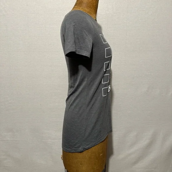 Women's graphic t-shirt - size M - Picture 2 of 5